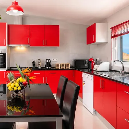 Apartment Casa Santana With Ocean Views, Parking & Wifi Estreito Da Calheta